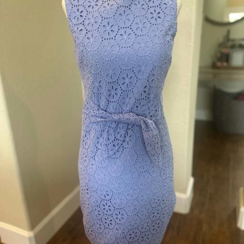 - Lilly Pulitzer Womens Periwinkle Blue
Lined Clarise Shift Dress Size 2 - Picture 2 of 5